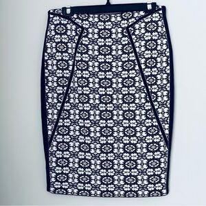 D Exterior Stretch Patterned Skirt